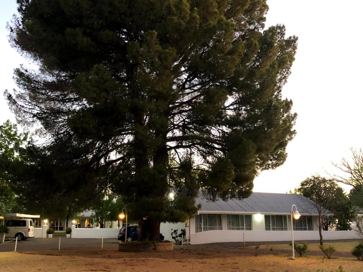 Umtali Country Inn Aliwal-Noord Buitenkant foto